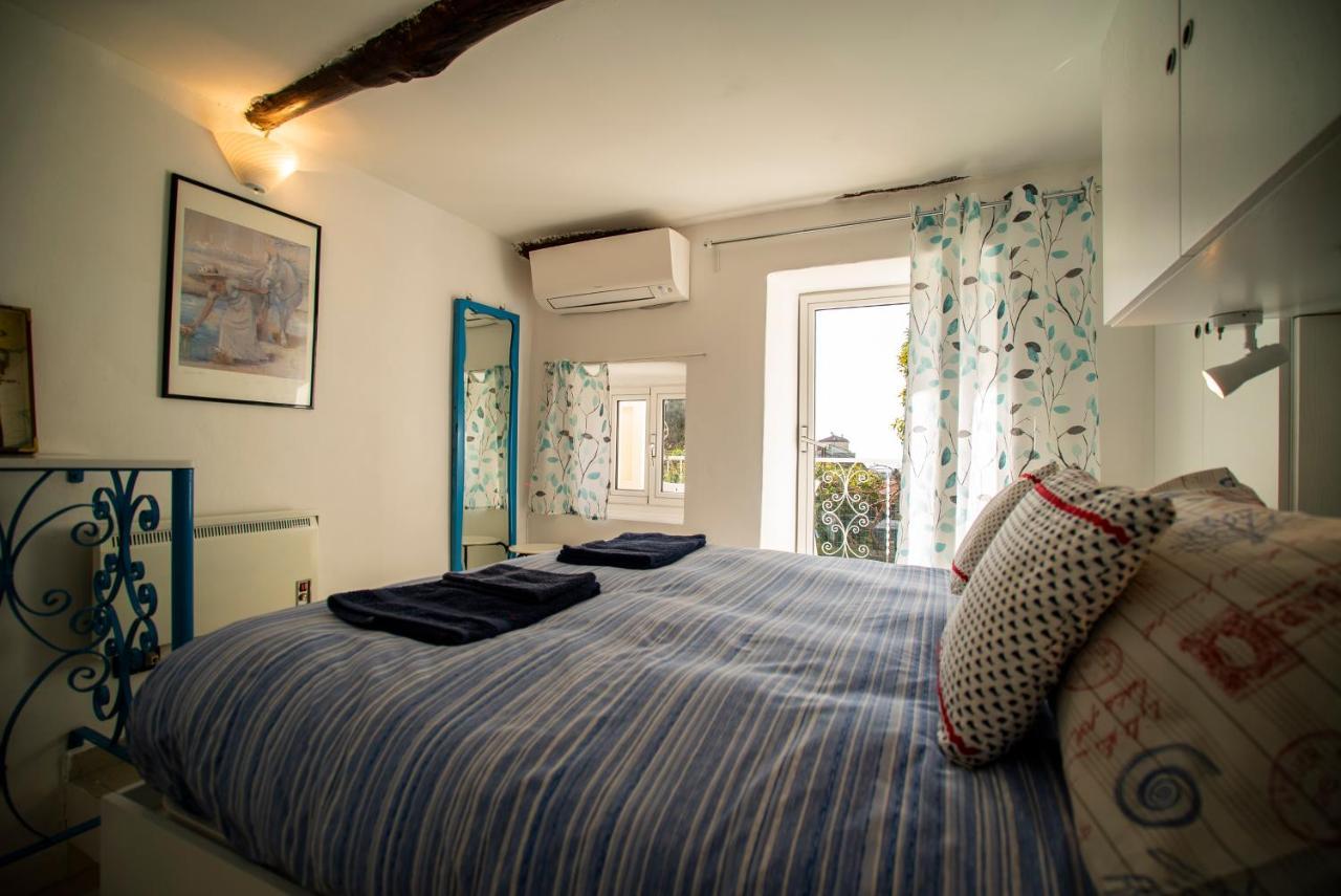 Borgo Antico - Il Nido Di Briciola Apartment Lerici Bagian luar foto