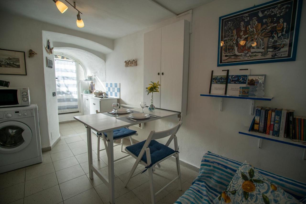 Borgo Antico - Il Nido Di Briciola Apartment Lerici Bagian luar foto