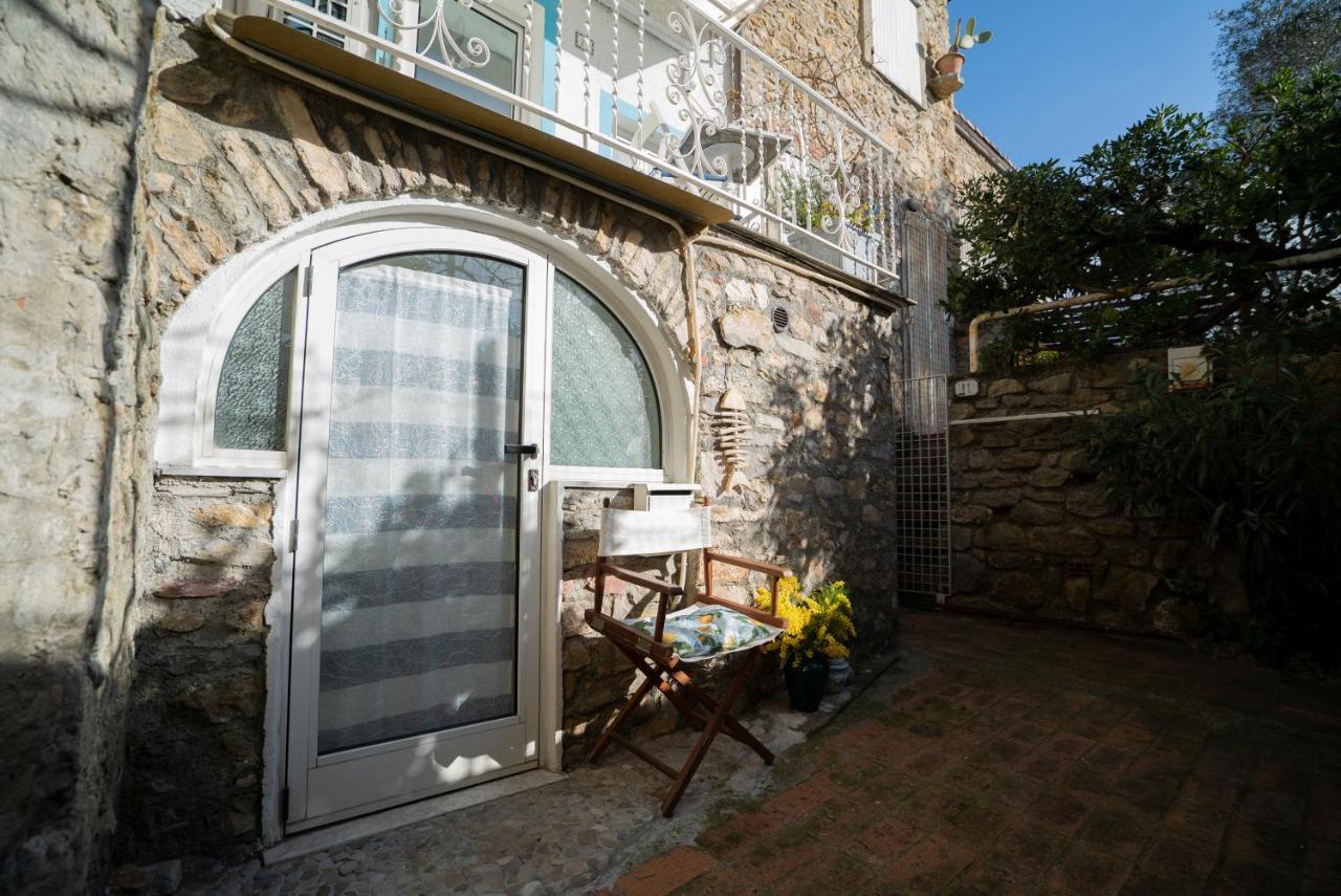 Borgo Antico - Il Nido Di Briciola Apartment Lerici Bagian luar foto