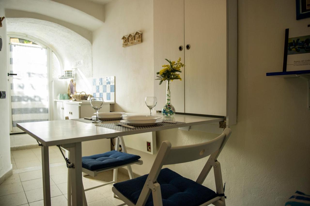 Borgo Antico - Il Nido Di Briciola Apartment Lerici Bagian luar foto